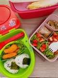 Onigiri VS Chicken salad