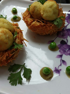 A picture of Aloo Paneer Bird Nest.