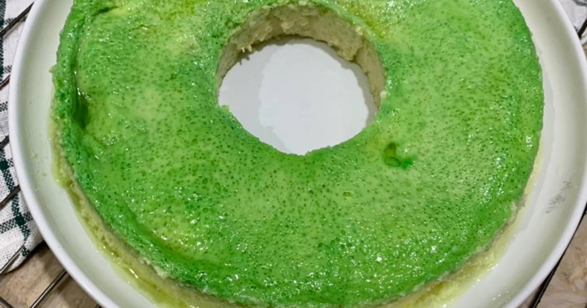 Green Pudding with the hint of coconut powder and Pakola syrup Recipe