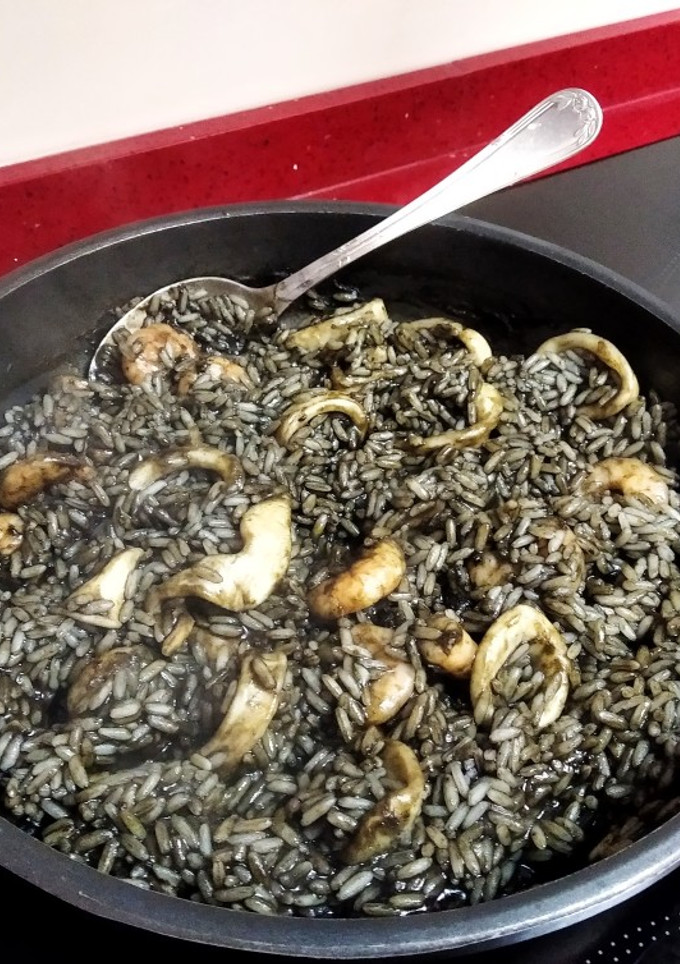 Una foto de Arroz Negro Express