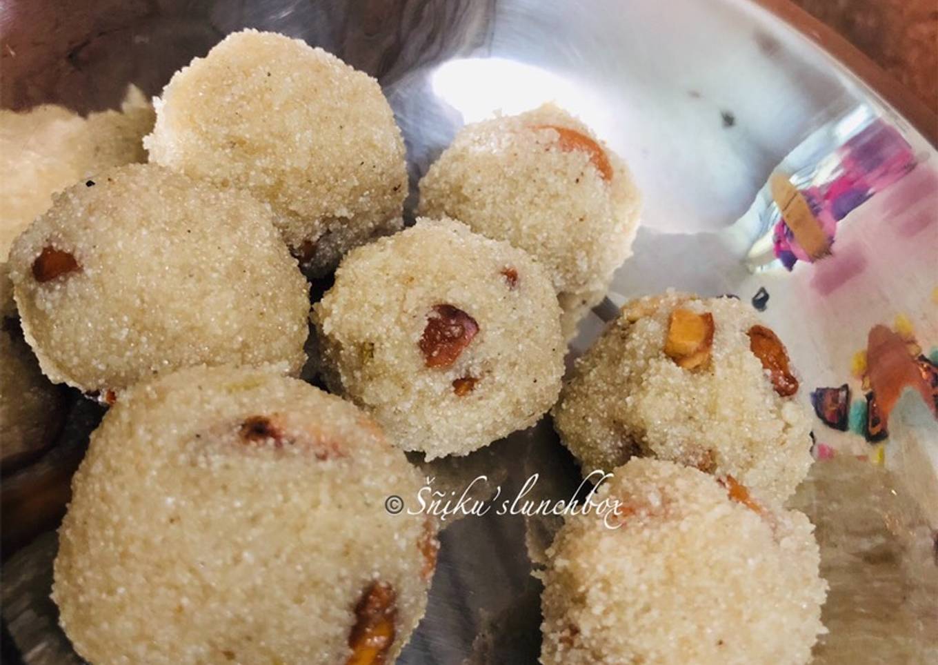 Rava ladoo 