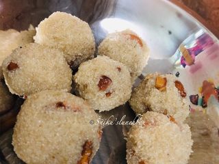 Rava ladoo  