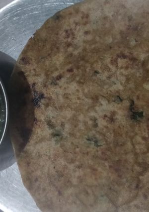 A picture of Ghobhi ka paratha.