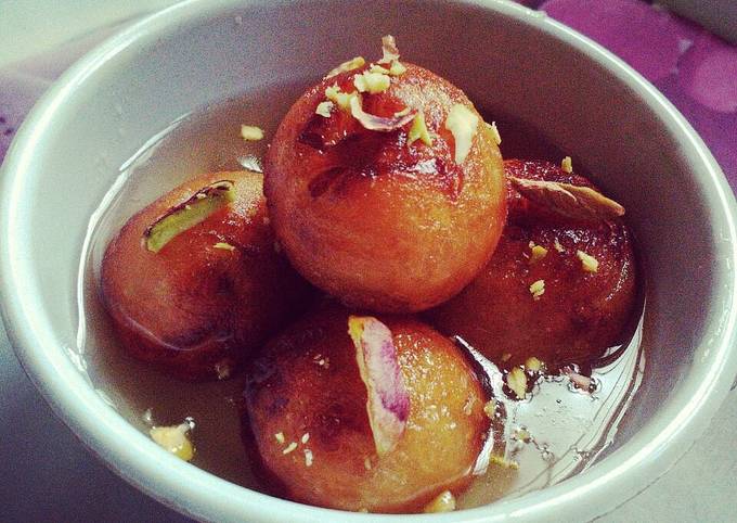 Apple gulab jamun