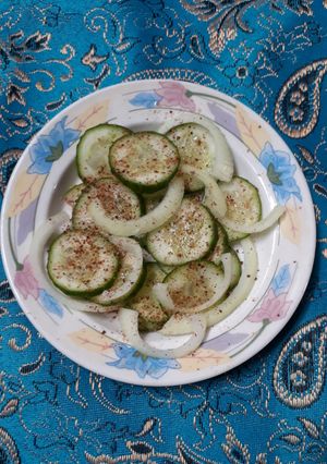 عکسی از دستور سالاد خیار و سماق🥗