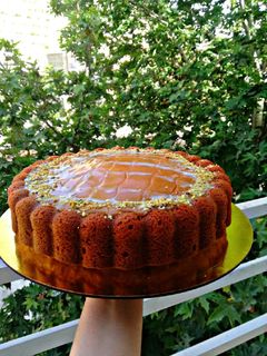 عکسی از دستور کیک با سس کارامل