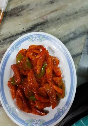 A picture of Sauce Shimla aloo.