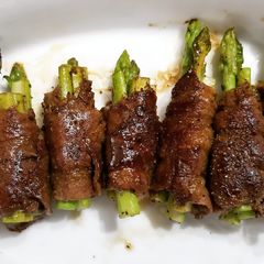 A picture of Beef Roll Asparagus.