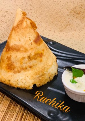 A picture of Ghee Roast Podi Dosa.