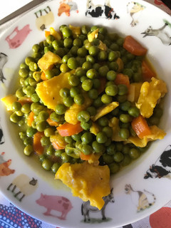 Una foto de Guisantes con merluza