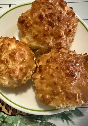 Hình của món Bánh Biscuit Thảo Mộc Tỏi (Garlic Herb Biscuit Mix).
