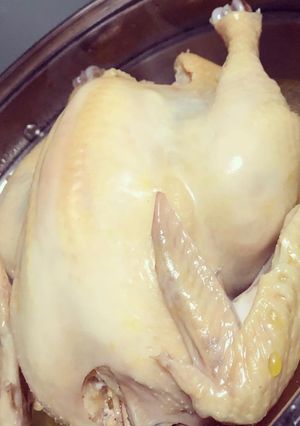 A picture of Steamed chicken.