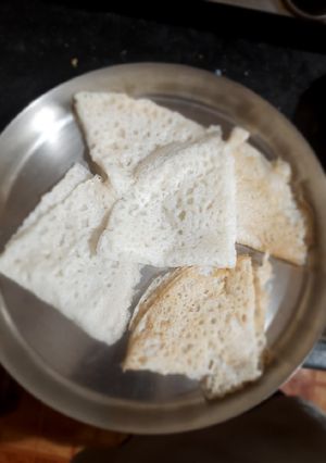 A picture of Neer dosa.