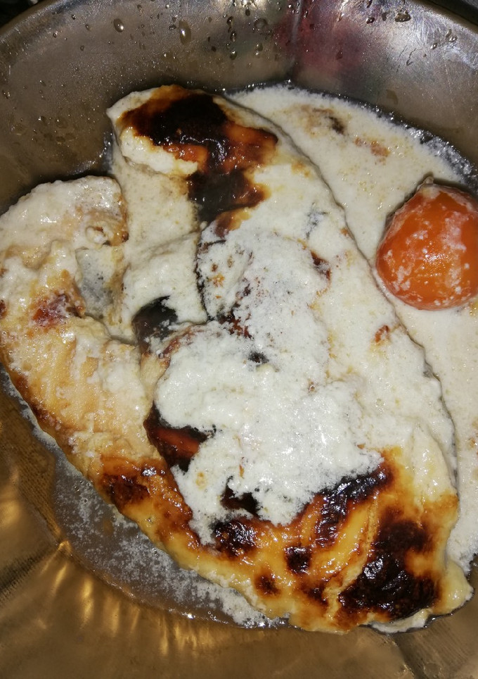Una foto de Salmón al horno con queso azul