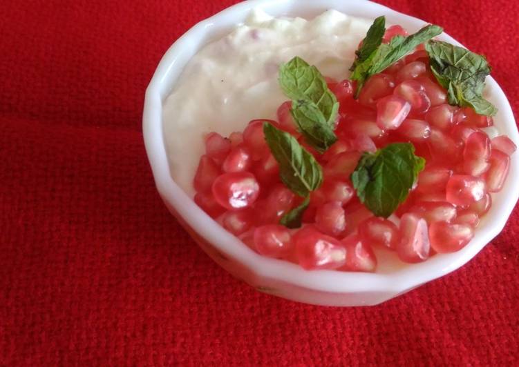 Step-by-Step Guide to Prepare Favorite Pomegranate raita