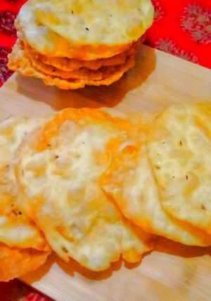 A picture of Yummy Zeera kachori.
