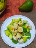 978. Salad Alpukat Pisang