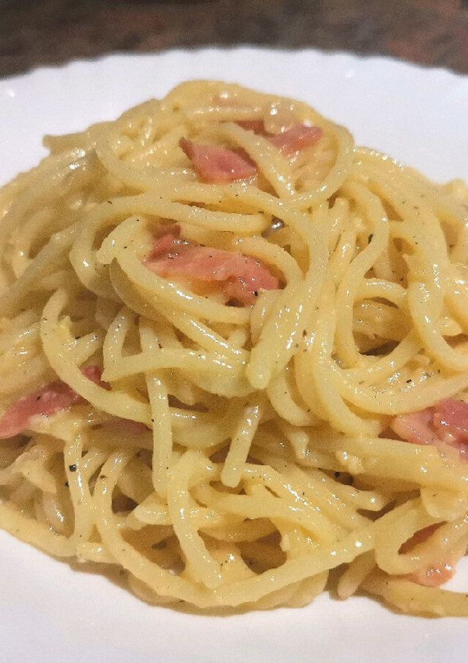 Una foto de Pasta carbonara (original)