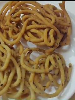 முறுக்கு (Murukku recipe in tamil) செய்முறை முக்கிய புகைப்படம்