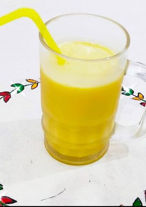 બનાના કસ્ટડૅ શેક રેસીપી મુખ્ય ફોટો