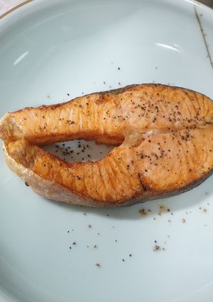 鮭魚-氣炸鍋 的食譜成品照片
