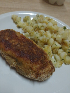 Una foto de Milanesas de berenjena rellena