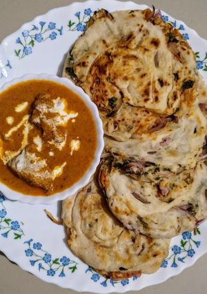 अफगाणी फतीर प्याजा (afgani fatir pyaza recipe in marathi) रेसिपी चे मुख्य फोटो 