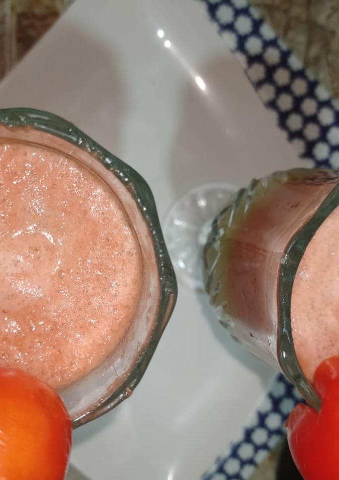 A picture of Tomato And Cucumber Mocktail.