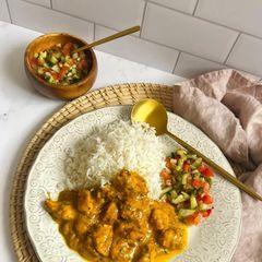 A picture of Butter chicken stew.