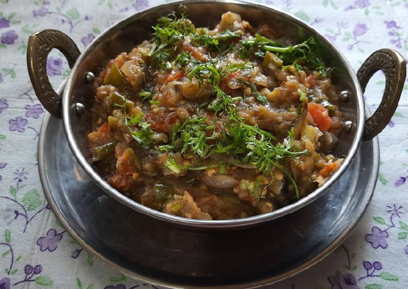 Khandeshi spicy green brinjal Bharta