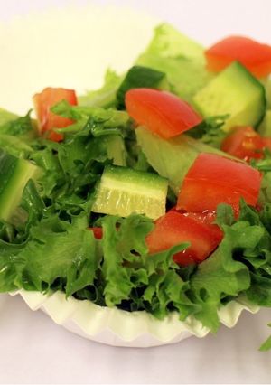A picture of Classic Cucumber Salad.