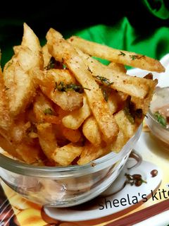 ফ্রেঞ্চ ফ্রাই (French fry recipe in Bengali) রেসিপির প্রধান ছবি