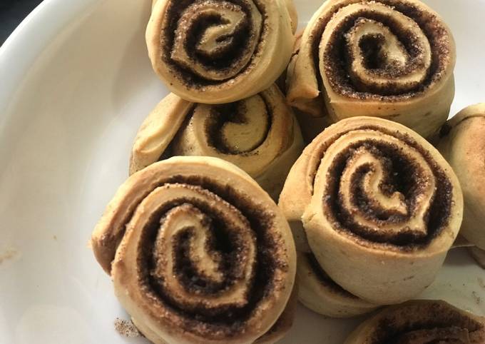 Cinnamon rolls