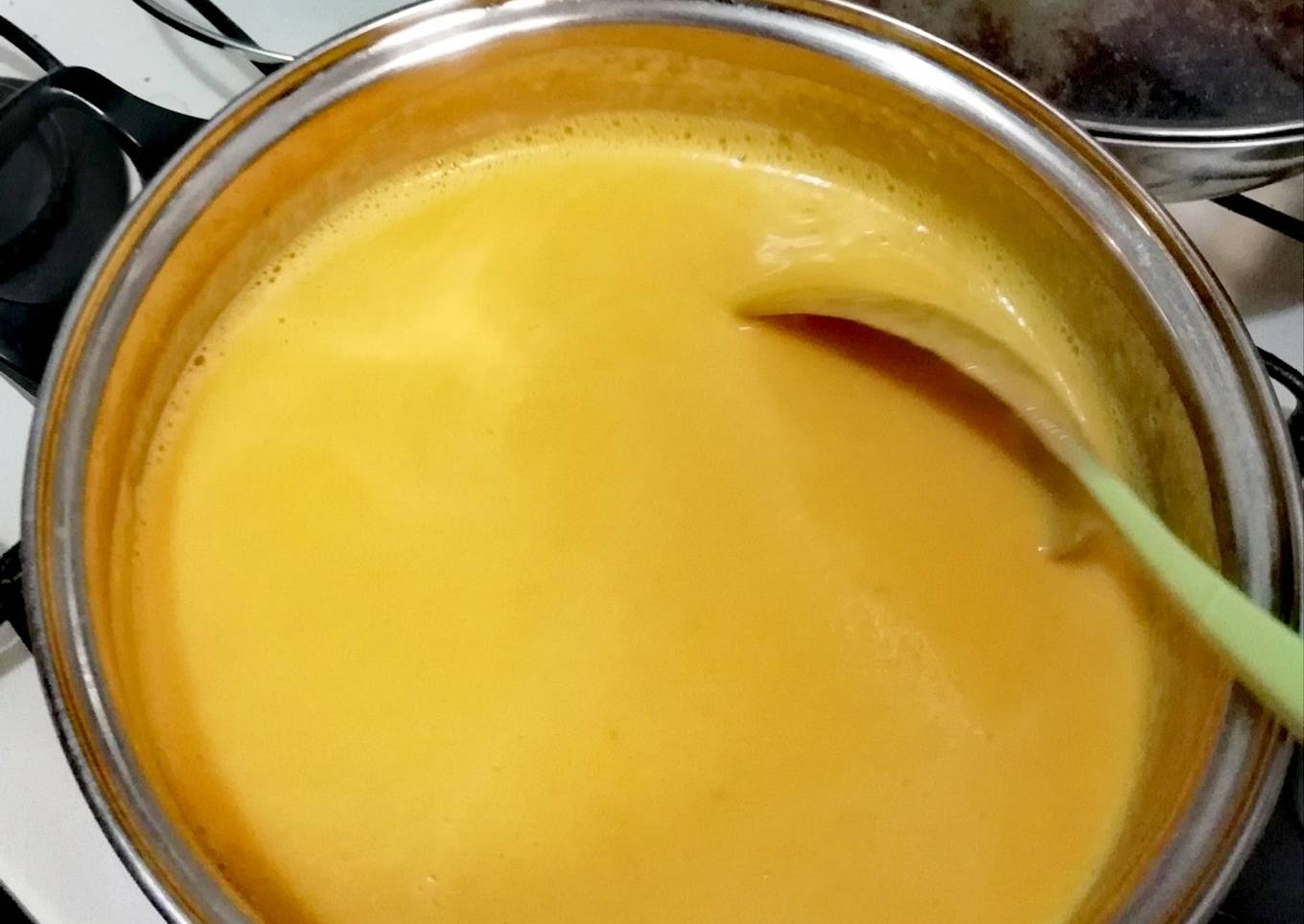 Crema de zanahoria y calabaza con leche en polvo
