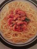 Spaghetti con salsa de mariscos