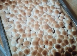 Una foto de Tarta de manzana y marshmallows