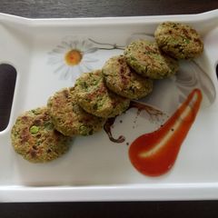 A picture of Oats & peas patties/cutlets.