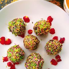 A picture of Thandai rainbow ball.