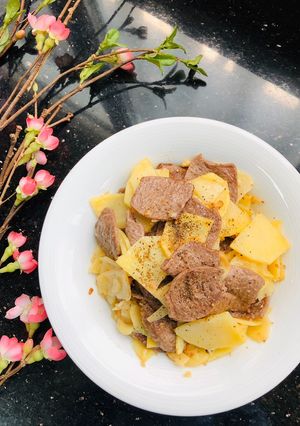 Hình của món Bò lát chay xào khoai tây.