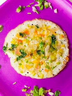 ઉત્તપમ(uttapam recipe in Gujarati) રેસીપી મુખ્ય ફોટો