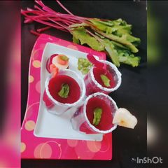 A picture of Carrot apple beetroot juice.