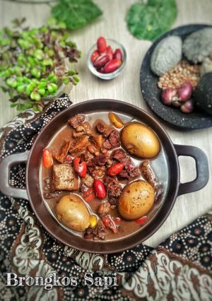 Foto resep Brongkos Daging Sapi