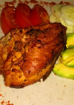 Una foto de Pollo a la mostaza y pimentón perfumado con ajo