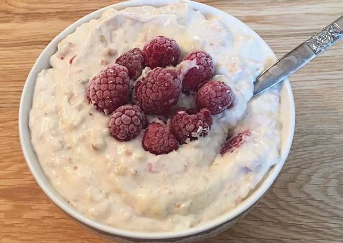 Easiest oatmeal ever microwaved healthy dessert or breakfast