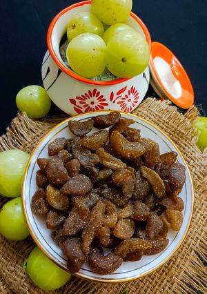 आंवला कैडी (amla candy recipe in Hindi) रेसिपी मुख्य फोटो