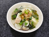 鮭魚蛤蜊味噌湯(簡單料理）