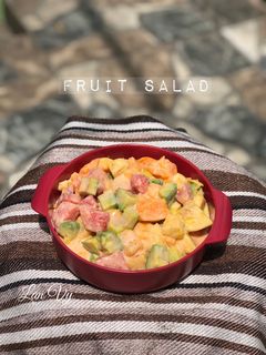 Hình của món Salad trái cây với sữa chua.