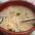 Sopa de fideos con maíz