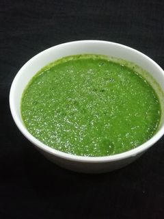 अमरूद धनिया की चटनी (Amrood dhaniya ki chutney recipe in hindi) रेसिपी मुख्य फोटो