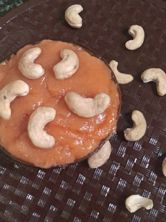 ஆரஞ்சு முந்திரி அல்வா (Orange munthiri halwa recipe in tamil) செய்முறை முக்கிய புகைப்படம்